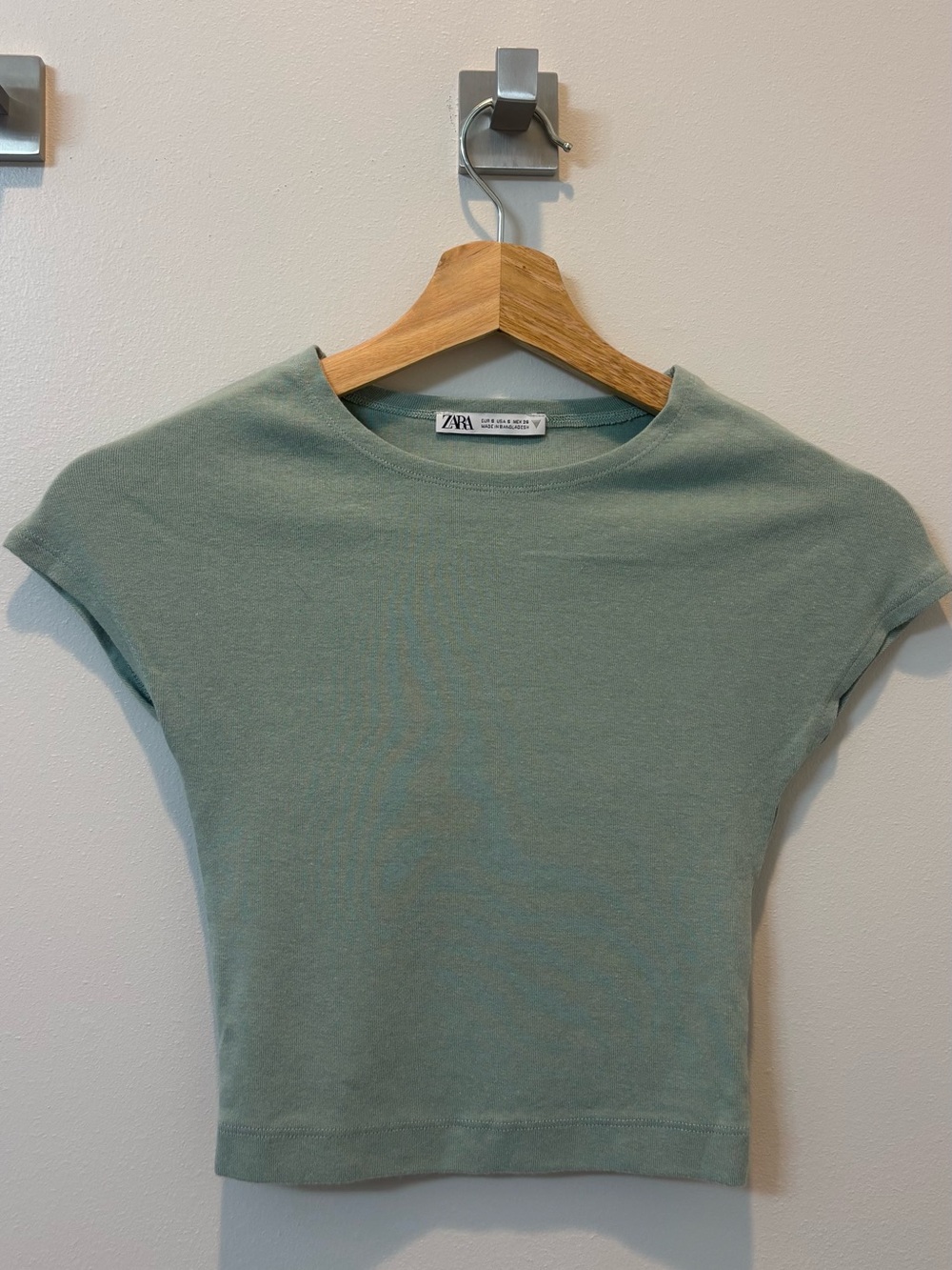 Zara Cropped Top-Size Small